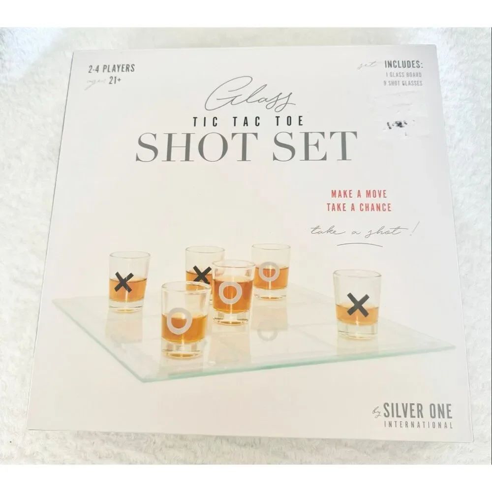 Glass Tic Tac Toe Shot Set Game - Picture 3 of 5